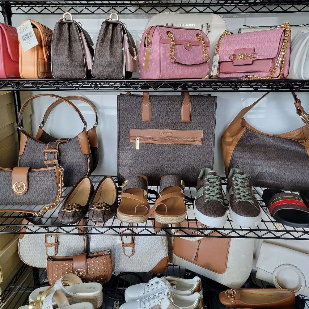 Meet your Posher, Boutique LMI - Picture 3 of 16